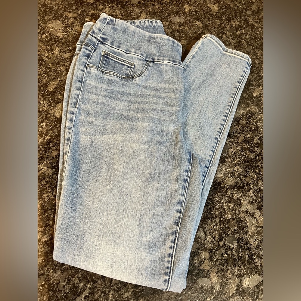 Chico’s pull on jeggings. Faded blue.